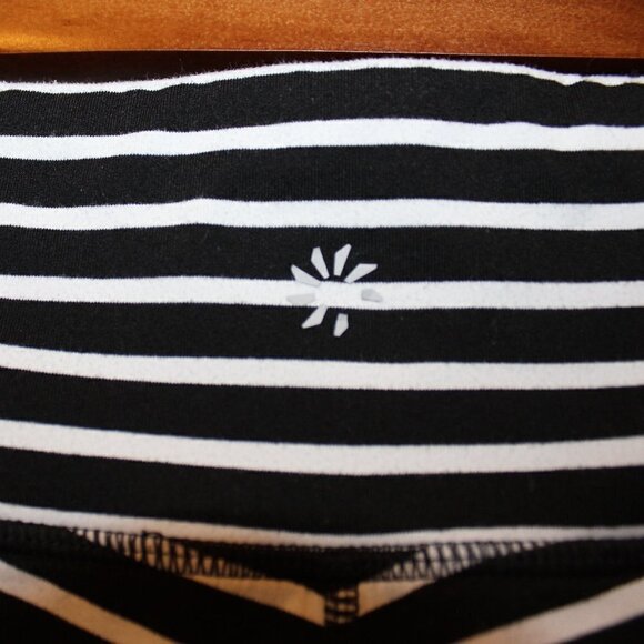 Athleta Chaturanga Cropped Stripe Leggings size small - Picture 4 of 4